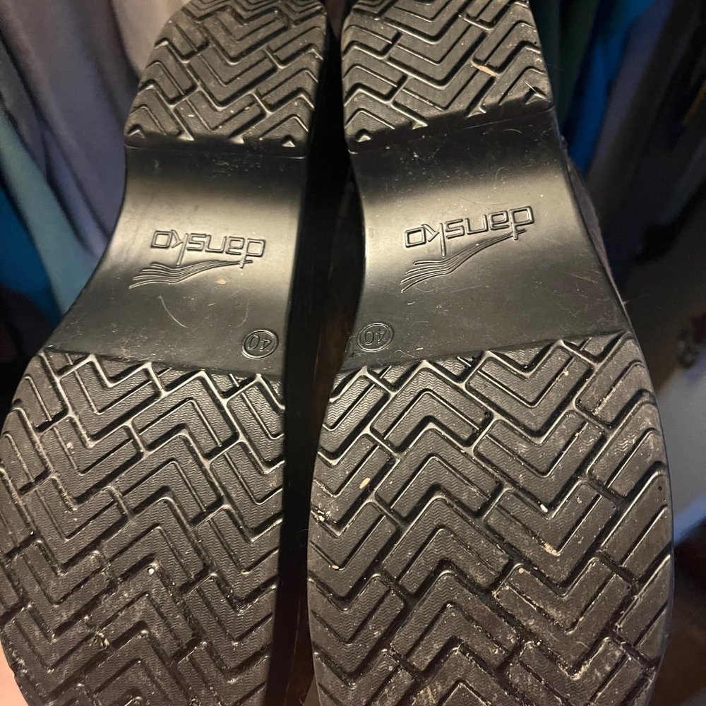 Dansko Size 40 Clogs - image 3